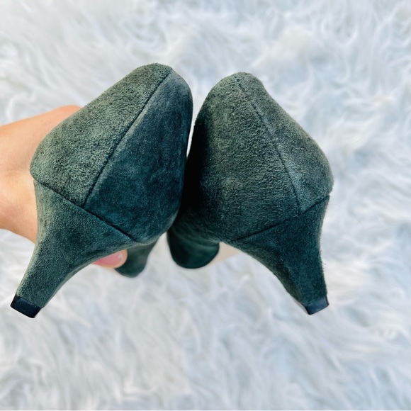 Connie Vintage Olive Green Suede Almond Toe Low Heel Pump - Picture 11 of 16